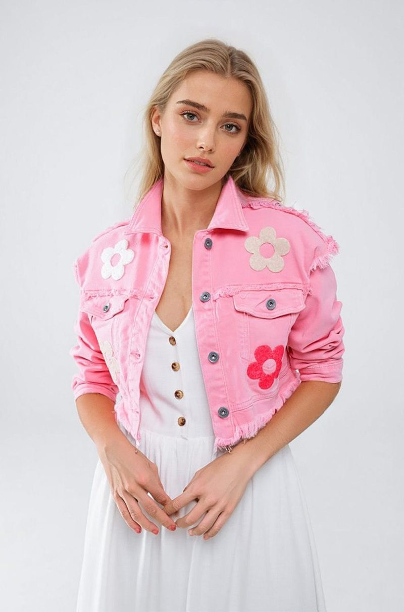 q2 women s outerwear cropped jacket with chest pockets and flower details in pink cropped jacket with chest pockets and flower details in pink 40897557528834