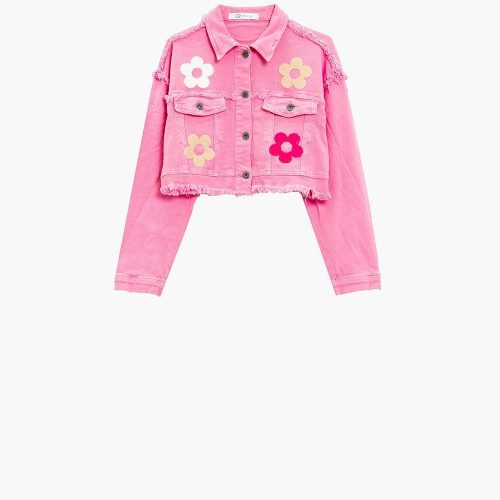 q2 women s outerwear cropped jacket with chest pockets and flower details in pink cropped jacket with chest pockets and flower details in pink 40897557659906