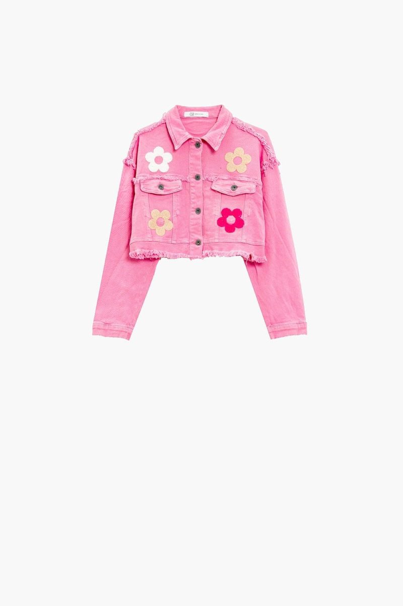 q2 women s outerwear cropped jacket with chest pockets and flower details in pink cropped jacket with chest pockets and flower details in pink 40897557659906