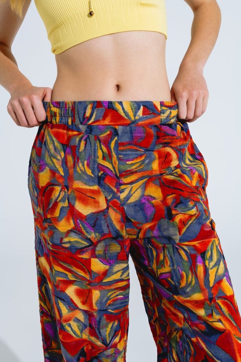 q2 women s pants trousers straight leg pants with floral multicolor print in shades of red straight leg pants with floral multicolor print in shades of red 40657676206338