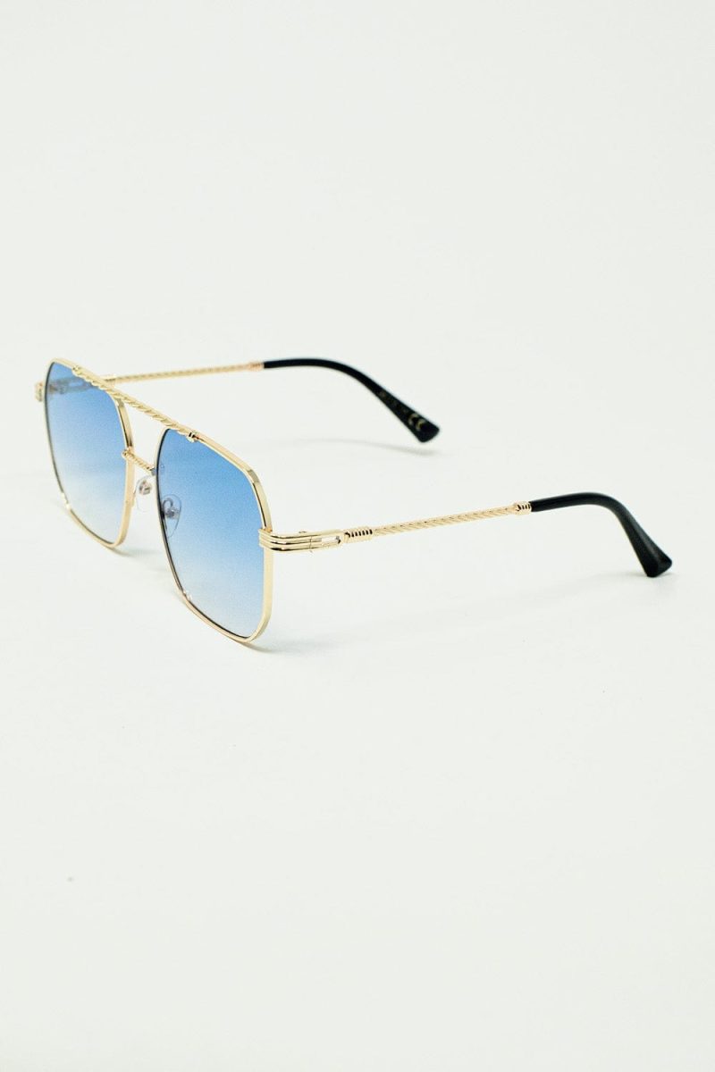 q2 women s sunglasses one size blue gold square frame sunglasses in ombre light blue gold square frame sunglasses in ombre light blue 9620908 63319 2621100821012 41845943763202