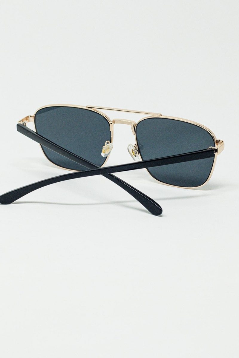 q2 women s sunglasses one size blue squared metal sunglasses in black smoke lens squared metal sunglasses in black smoke lens 9606108 62958 2606300821017 41586332205314