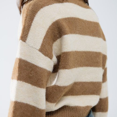 q2 women s sweater beige striped turtleneck sweater beige striped turtleneck sweater 42115313565954 1