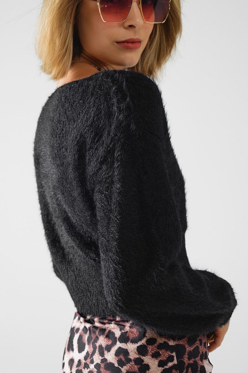 q2 women s sweater one size black cropped fluffy sweater in black fitted at the waist cropped fluffy sweater in black fitted at the waist 5612101 63045 2612400121018 41845954838786