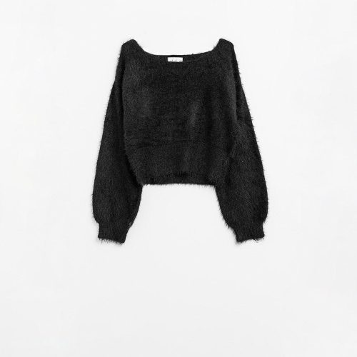 q2 women s sweater one size black cropped fluffy sweater in black fitted at the waist cropped fluffy sweater in black fitted at the waist 5612101 63045 2612400121018 41845954969858